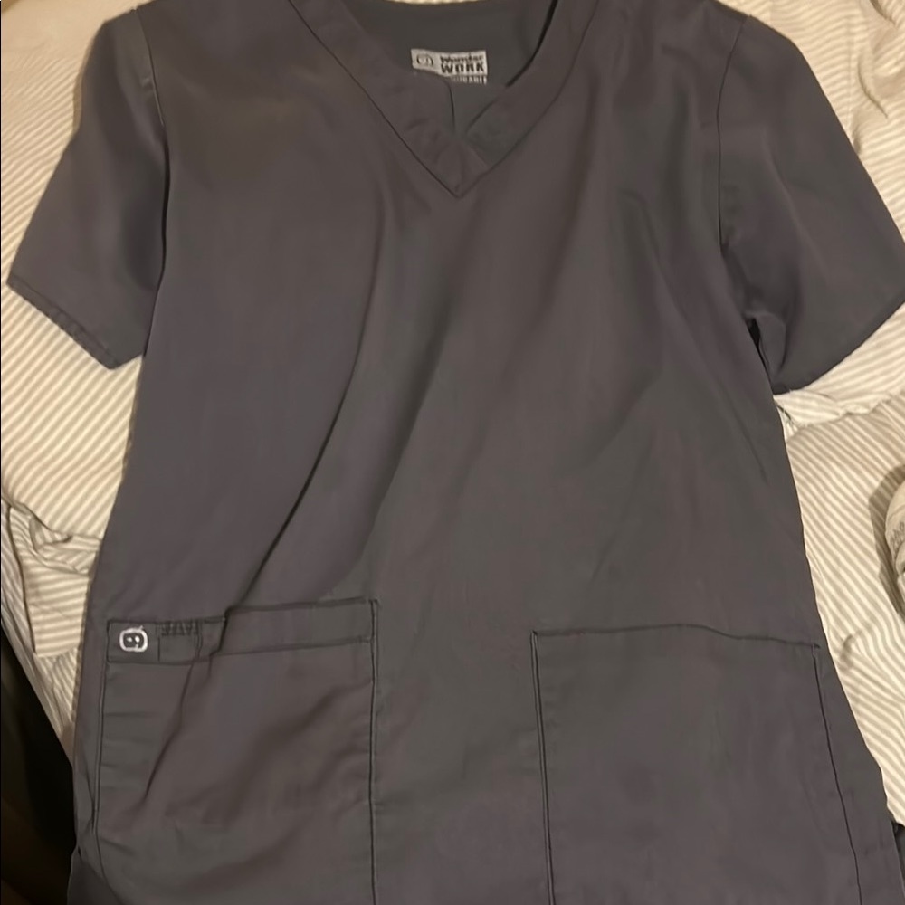 WonderWink Gray Scrub Set